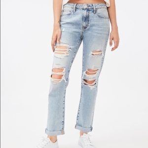 Light Wash Boyfriend Distressed Jeans